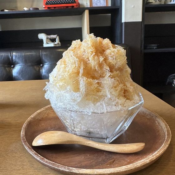 純氷を削ったふわふわのかき氷
